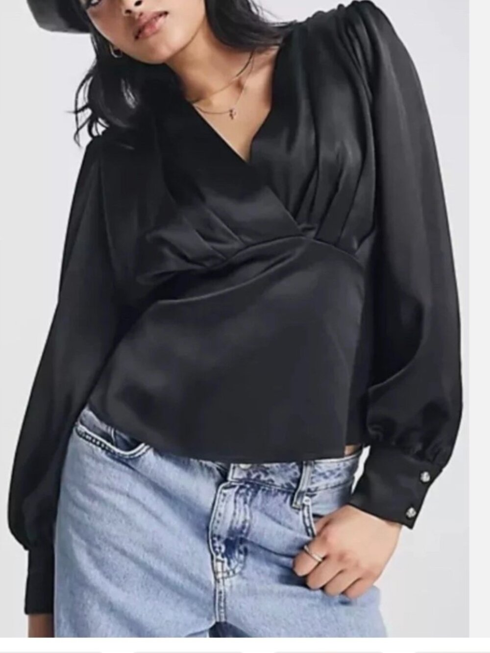 River Island UK 6 (US 2) XS/S black satin like blouse. NWT
